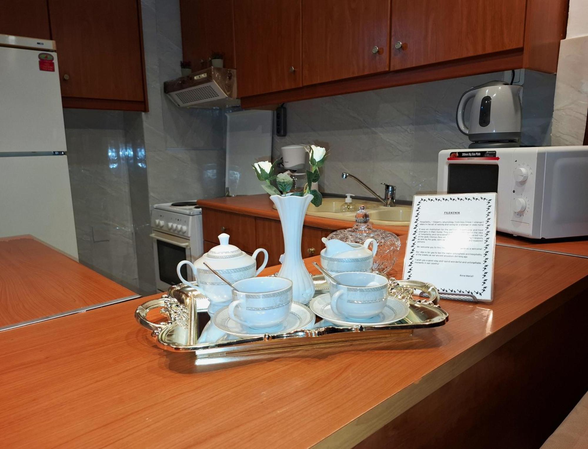 Anna Maria Greek Filoxenia Apartment Пирея Екстериор снимка